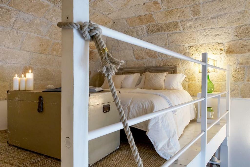 Allure 84 - Little Gem In The Heart Of The Old Town Polignano a Mare Bagian luar foto