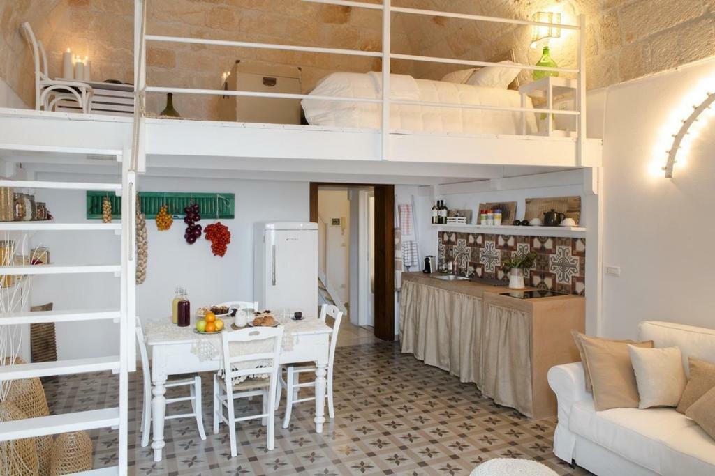 Allure 84 - Little Gem In The Heart Of The Old Town Polignano a Mare Bagian luar foto